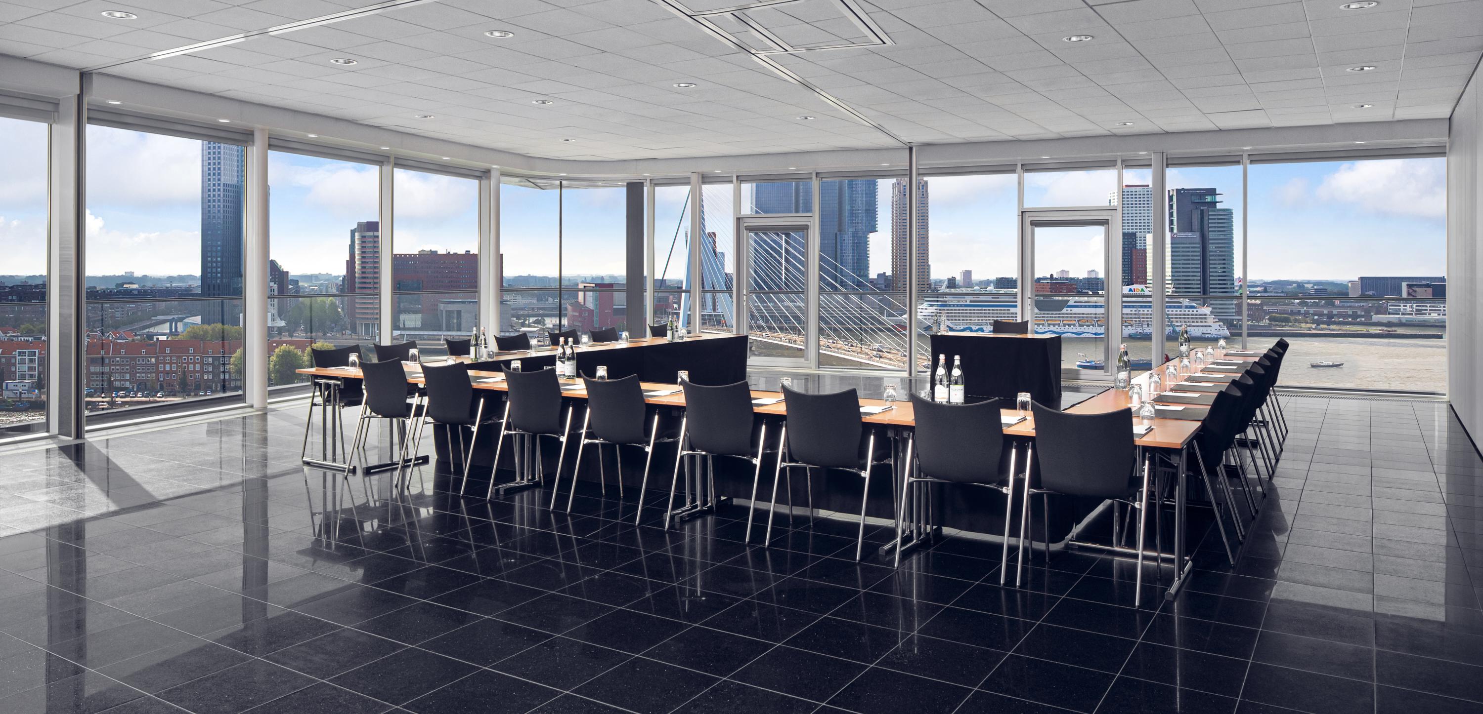 Doubletree By Hilton Rotterdam Centre Hotel ภายนอก รูปภาพ