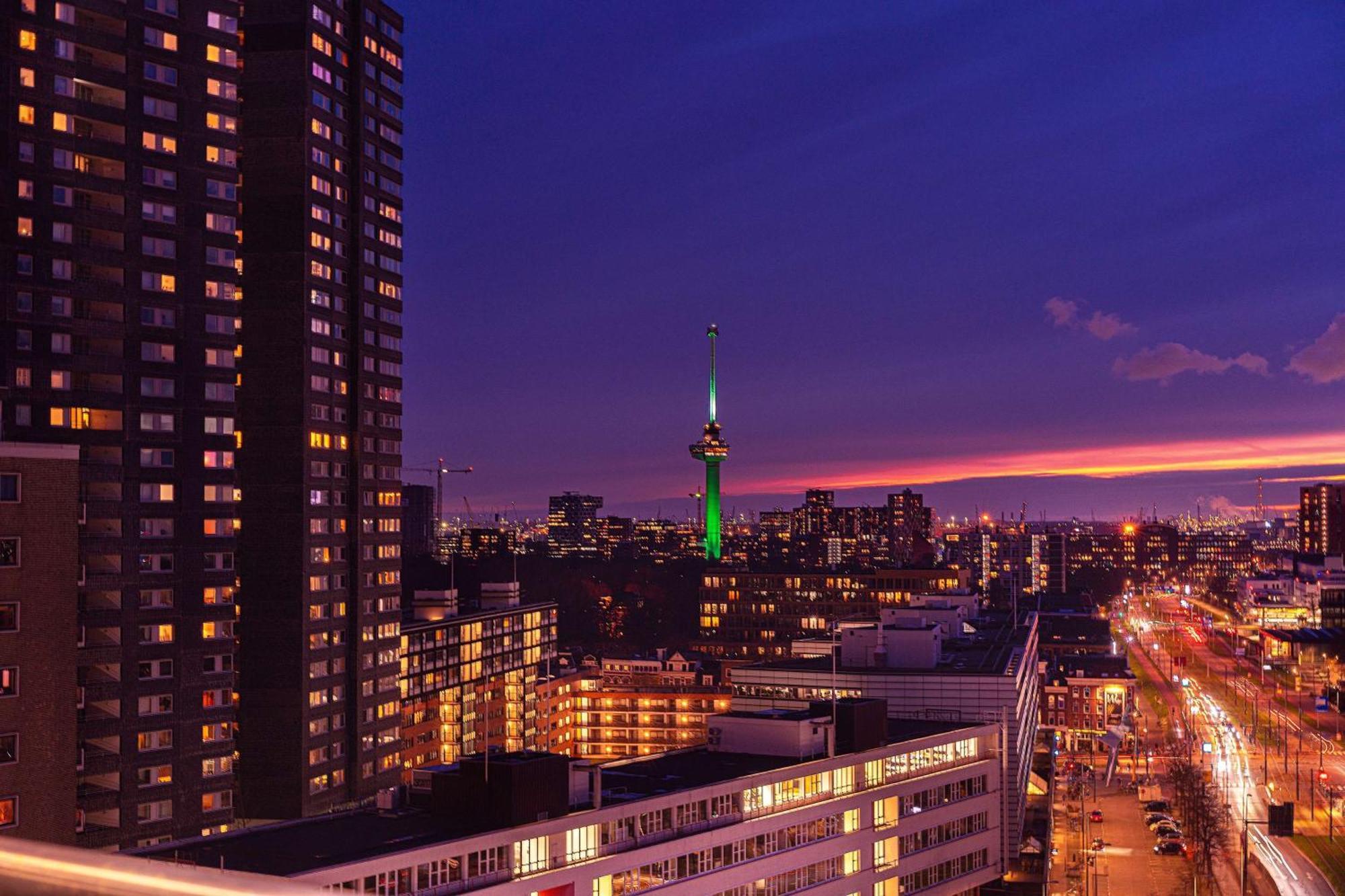 Doubletree By Hilton Rotterdam Centre Hotel ภายนอก รูปภาพ