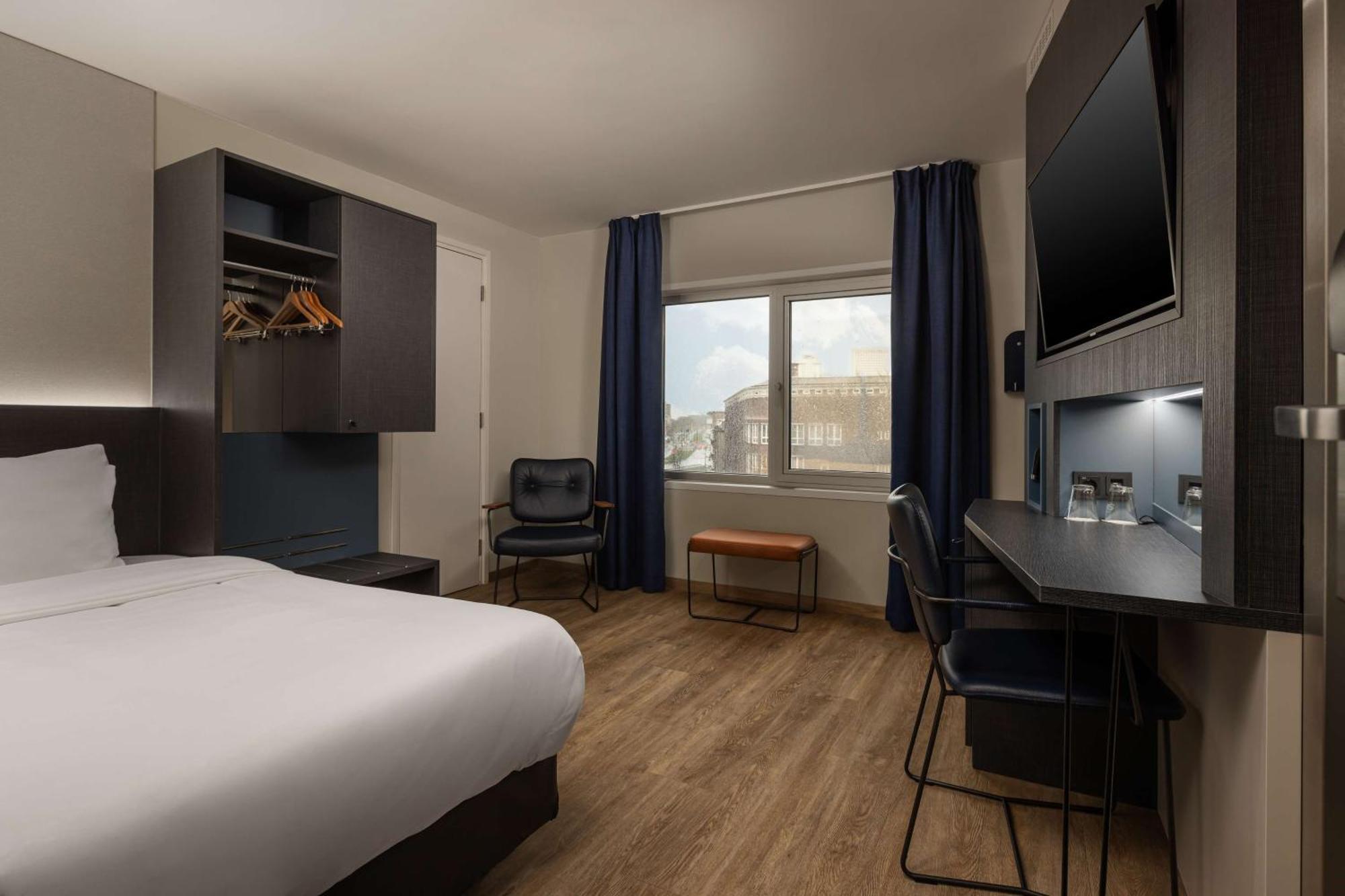 Doubletree By Hilton Rotterdam Centre Hotel ภายนอก รูปภาพ